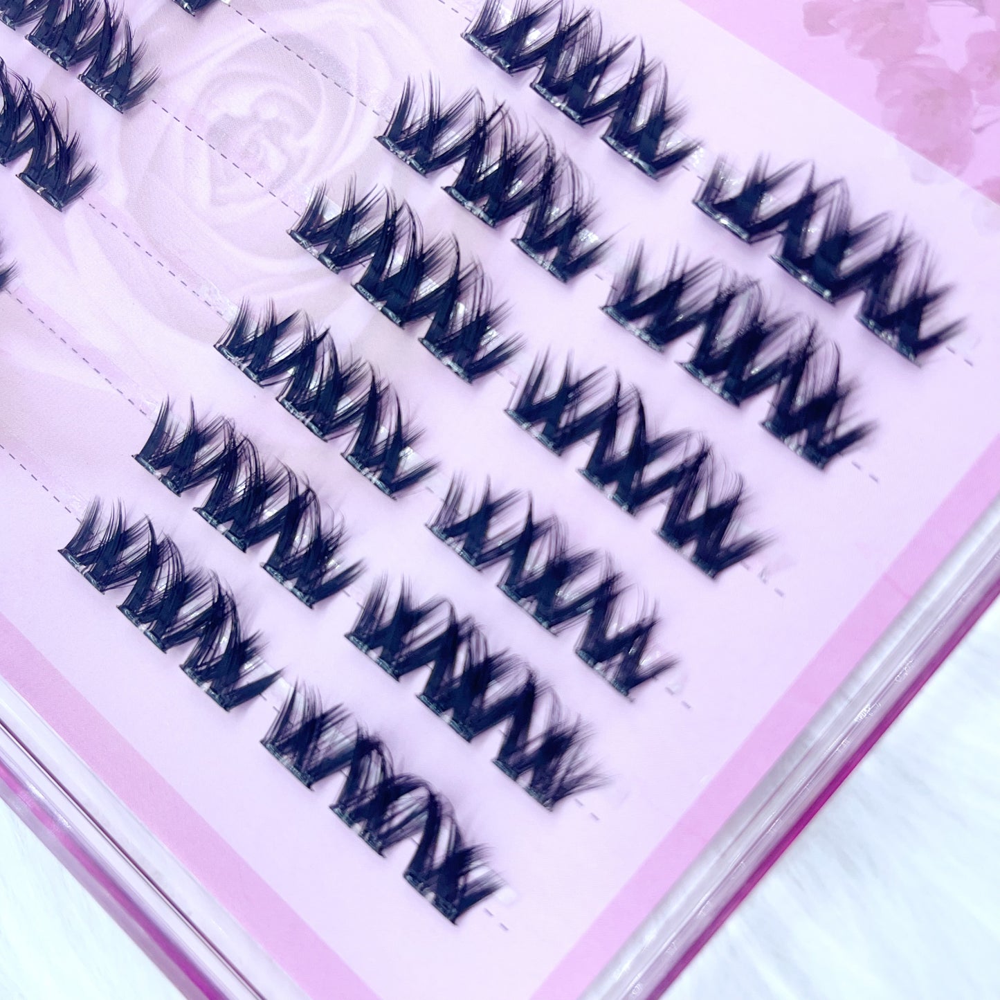 MG04 Self-adhesive Cluster Lashes (8mm-16mm mixed) D curl