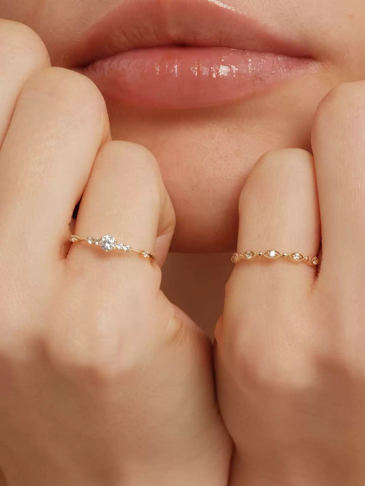 9k gold exquisite and slender lace-set diamond and zirconia k gold ring