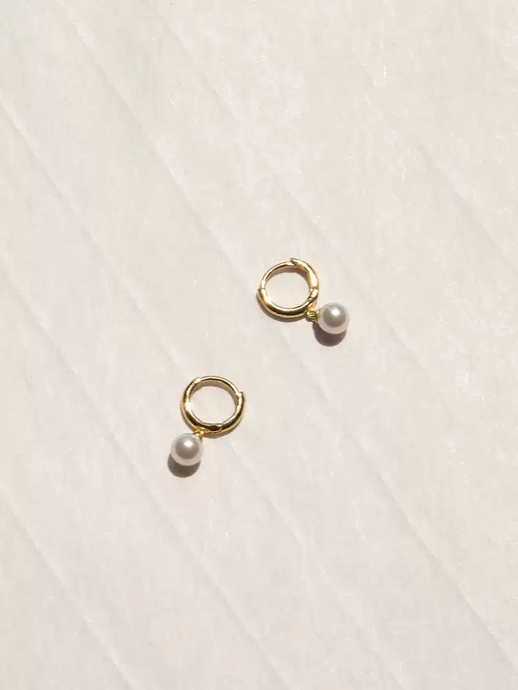 S925 silver pearl ear hoop earrings