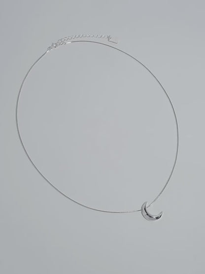 S925 pure silver three-dimensional solid small moon necklace